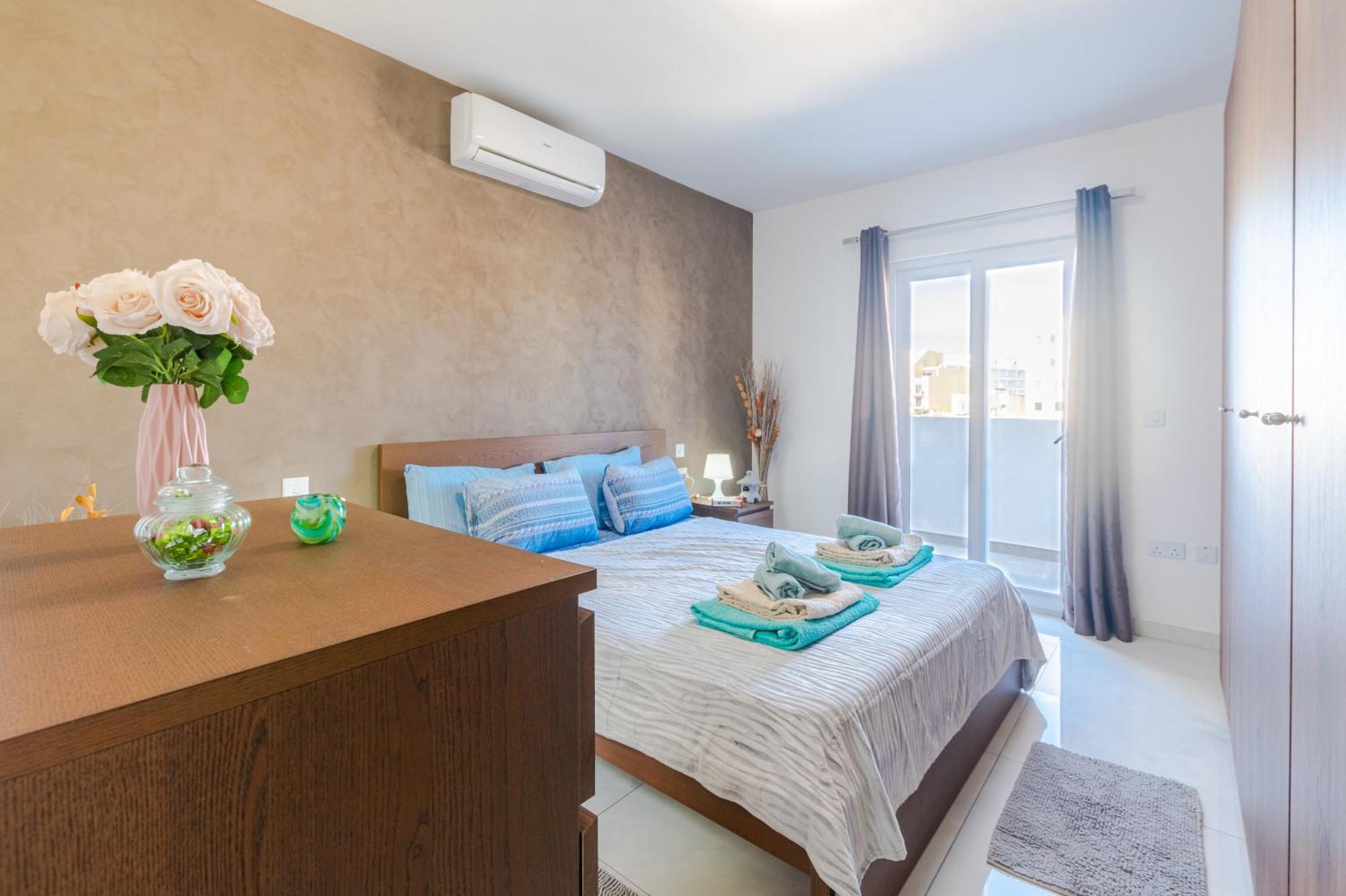New Spacious Apartment With Amazing View Bugibba セント・ポールズ・ベイ エクステリア 写真
