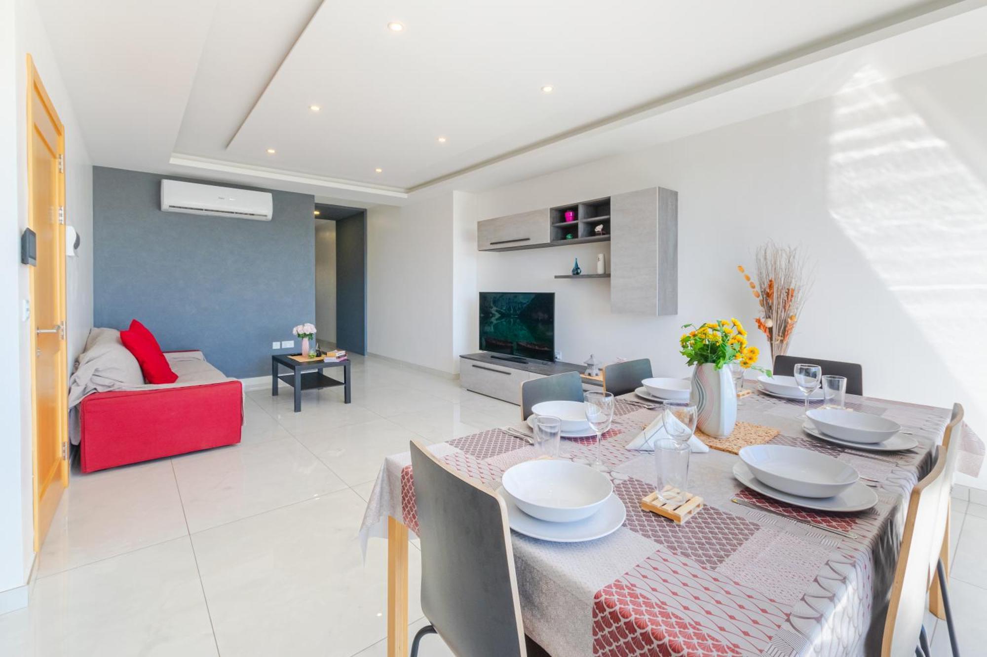 New Spacious Apartment With Amazing View Bugibba セント・ポールズ・ベイ エクステリア 写真