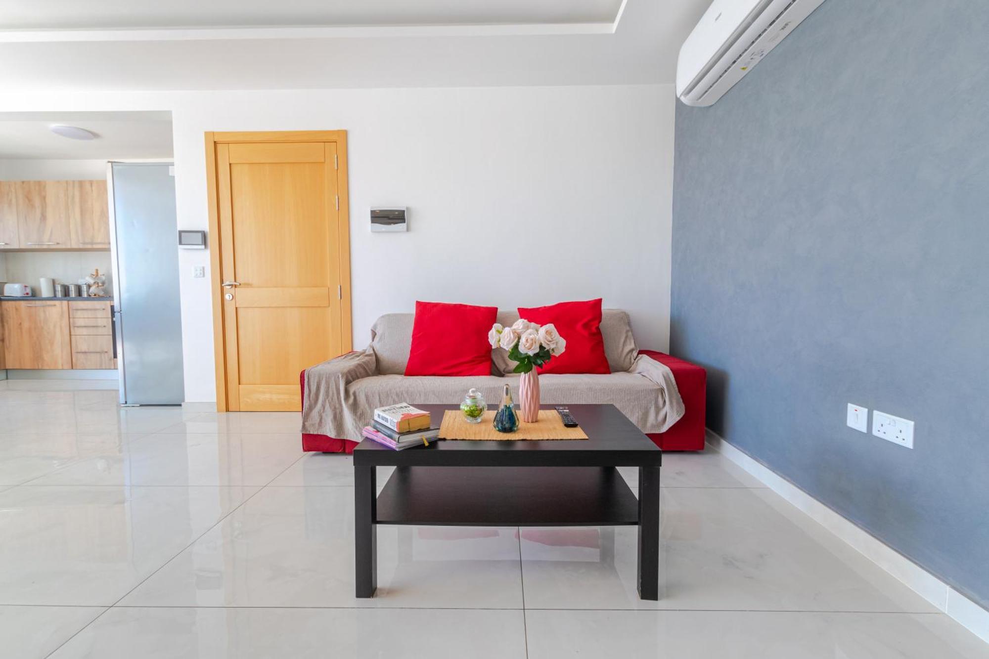 New Spacious Apartment With Amazing View Bugibba セント・ポールズ・ベイ エクステリア 写真